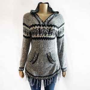 Alpaca Peruvian Sweater with hoodie and fringes